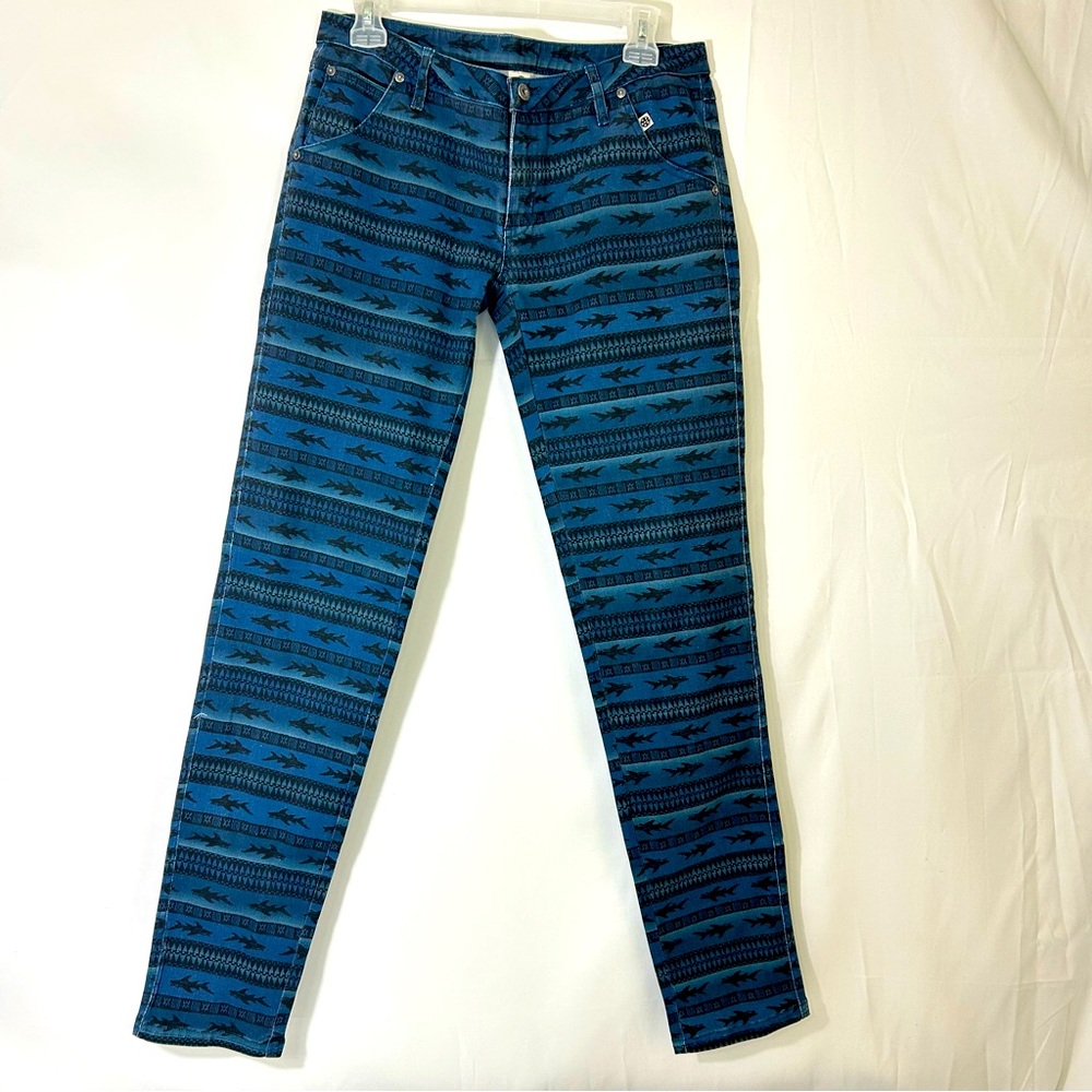 Maui & Sons Tribal Aztec Shark Print Skinny Jeans – Size M